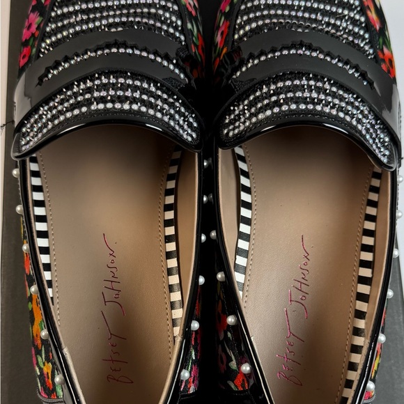 Betsey Johnson Black Floral Loafers - Picture 6 of 8